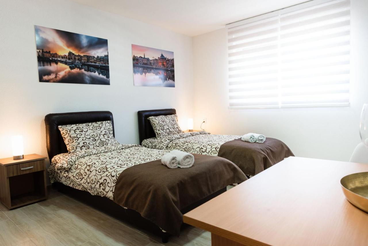 Apartmani Centar Lux New Zrenjanin Exterior photo